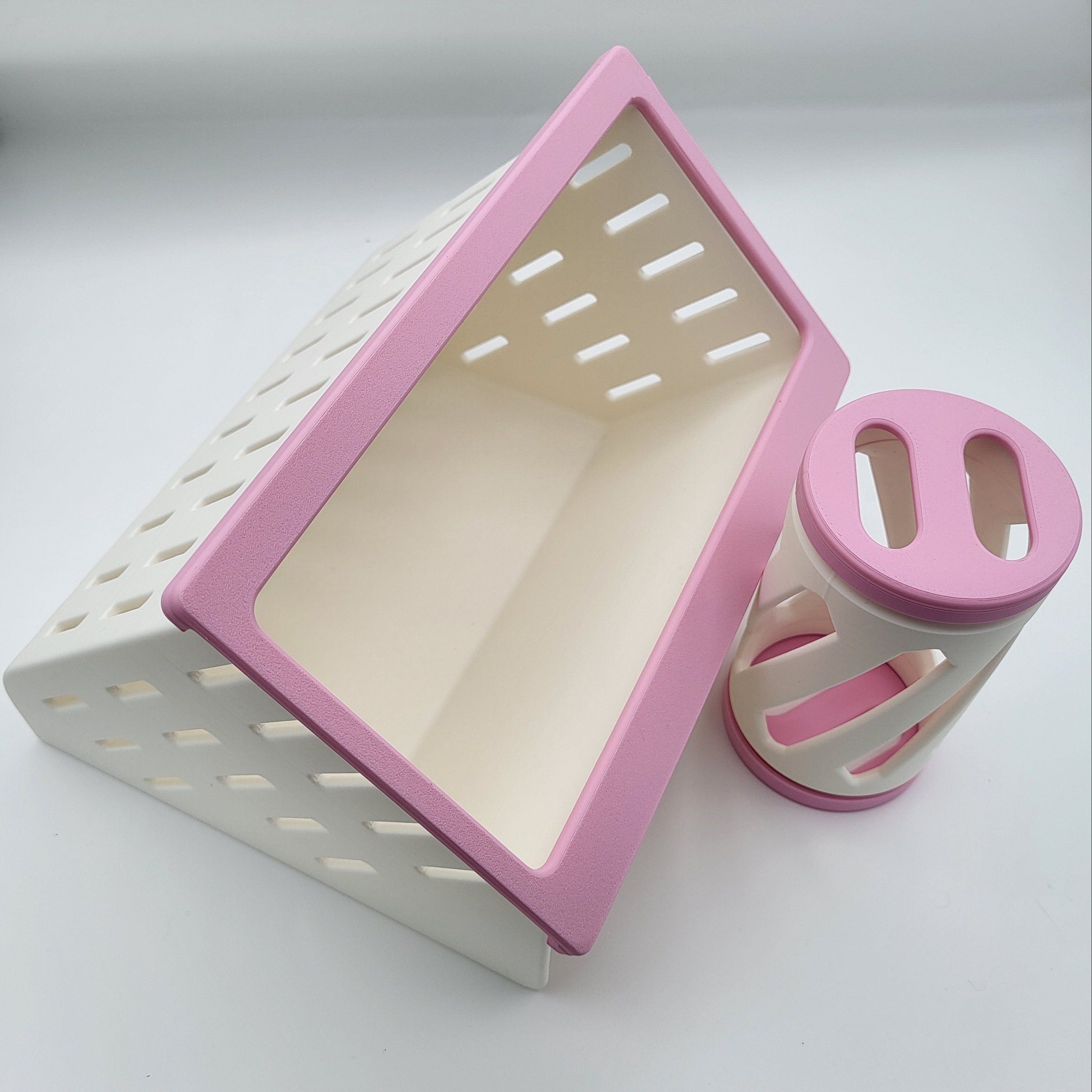 Hay Feeder and  Roller for Small Pets