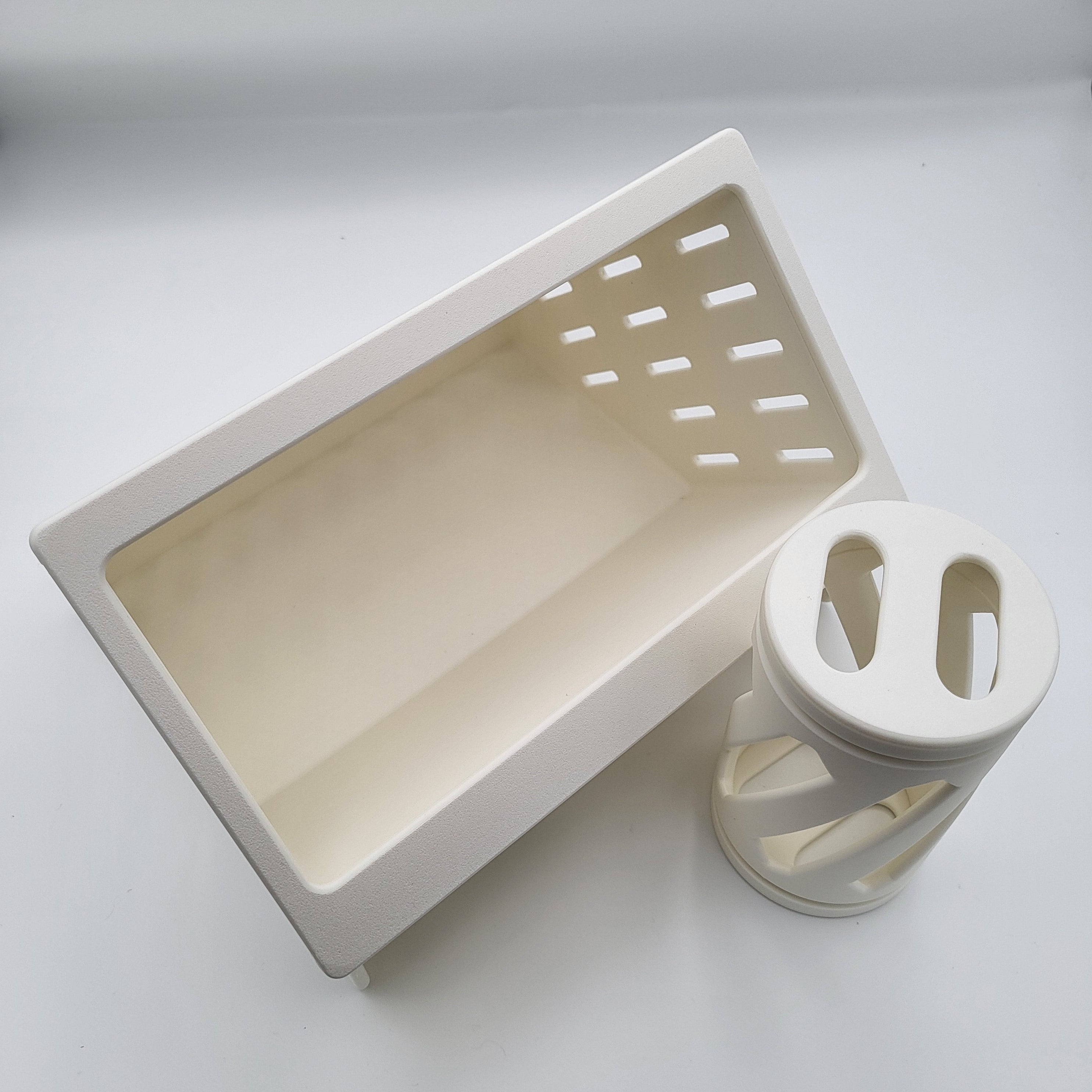 Hay Feeder and  Roller for Small Pets
