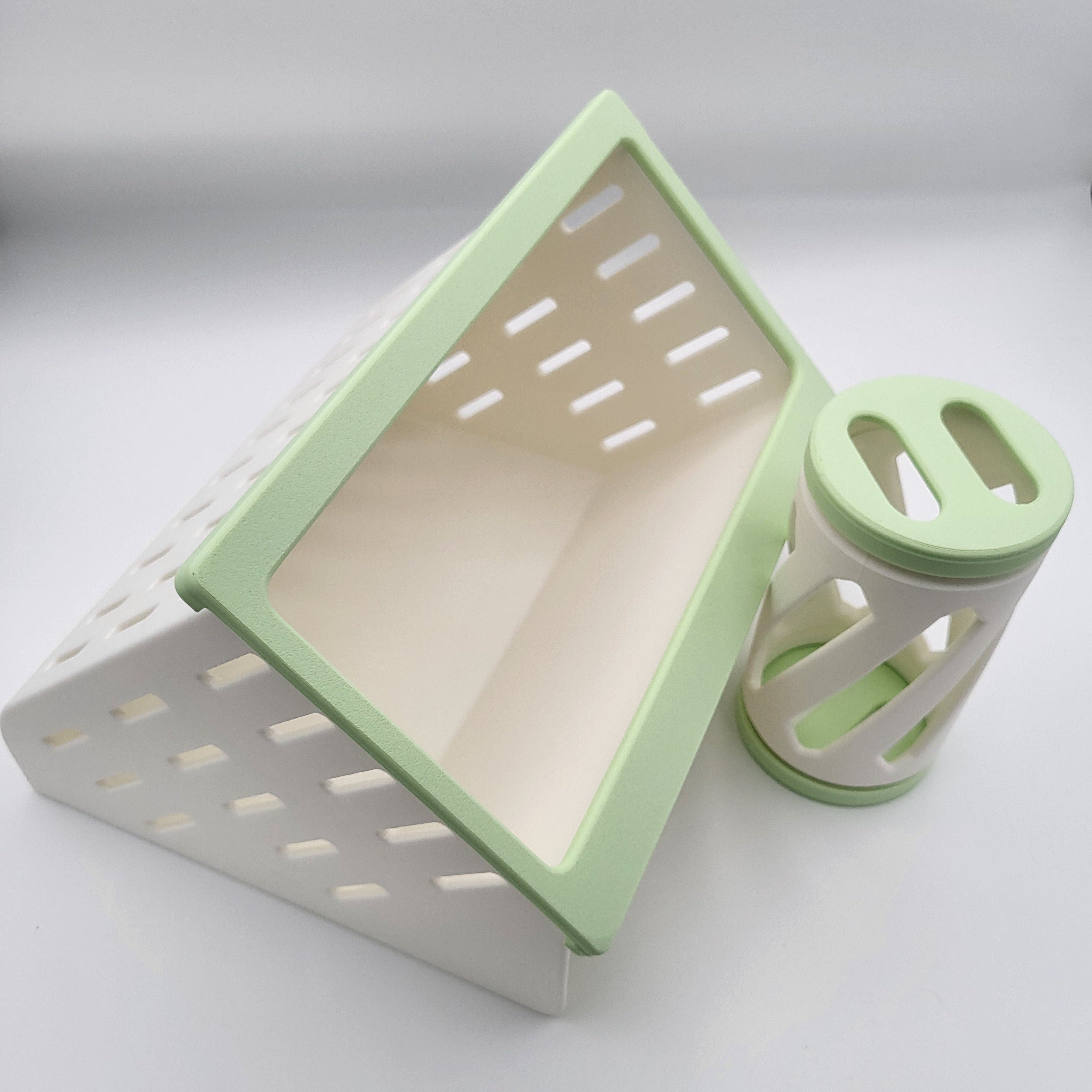 Hay Feeder and  Roller for Small Pets